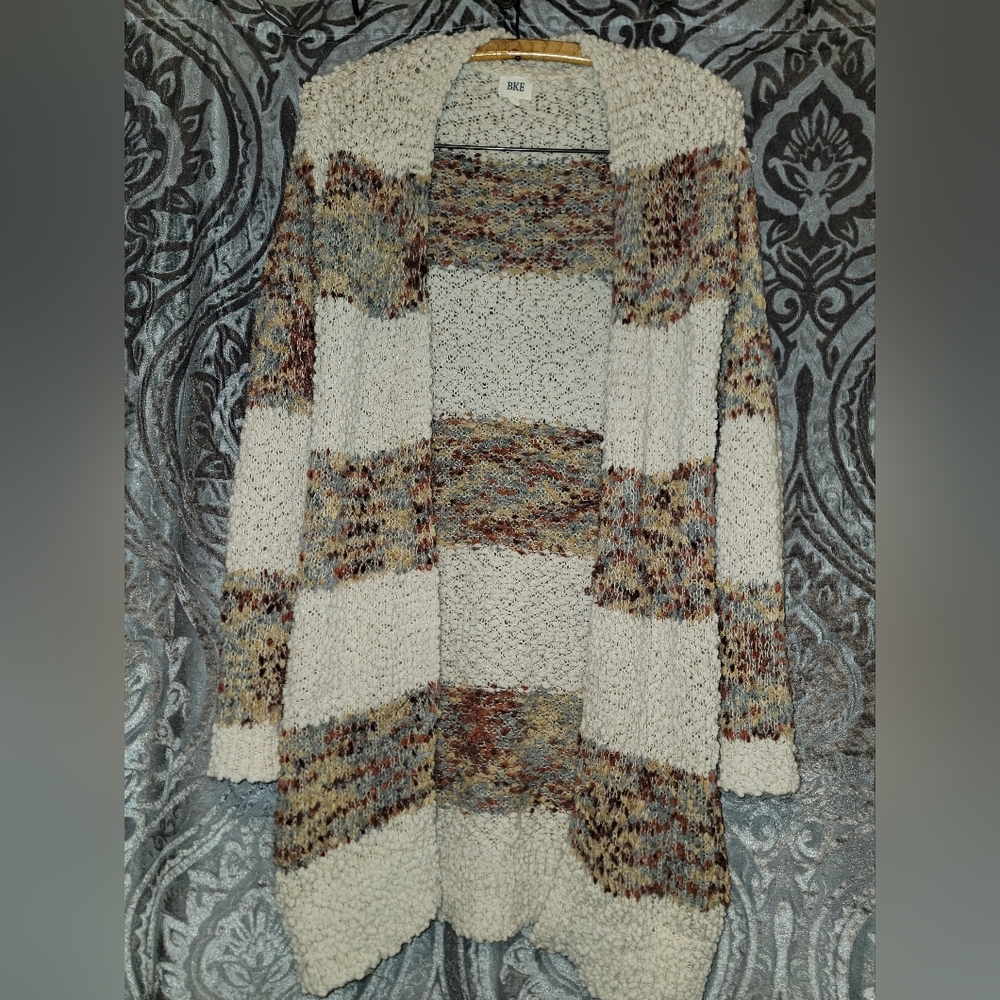 BKE Cream and Brown Geometric Knit Cardigan